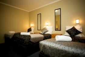 4.Two_Bedroom_Family_Suite