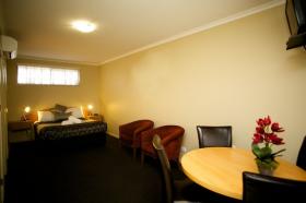 5.Two_Bedroom_Family_Suite